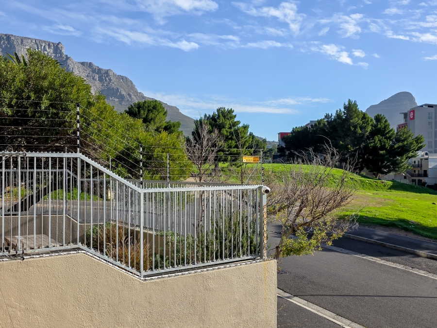3 Bedroom Property for Sale in Zonnebloem Western Cape